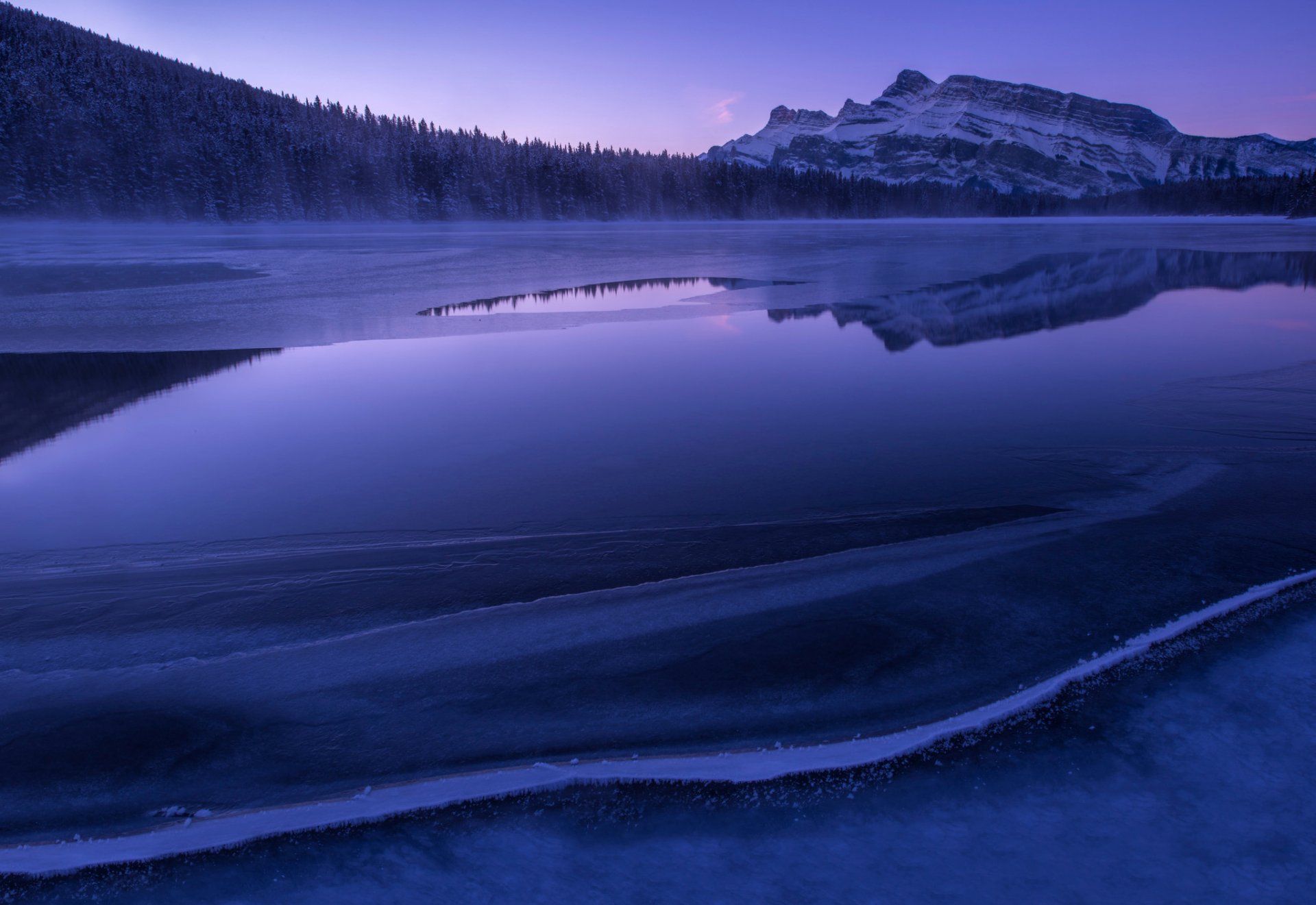 glace matin bleu forêt matin lac montagnes