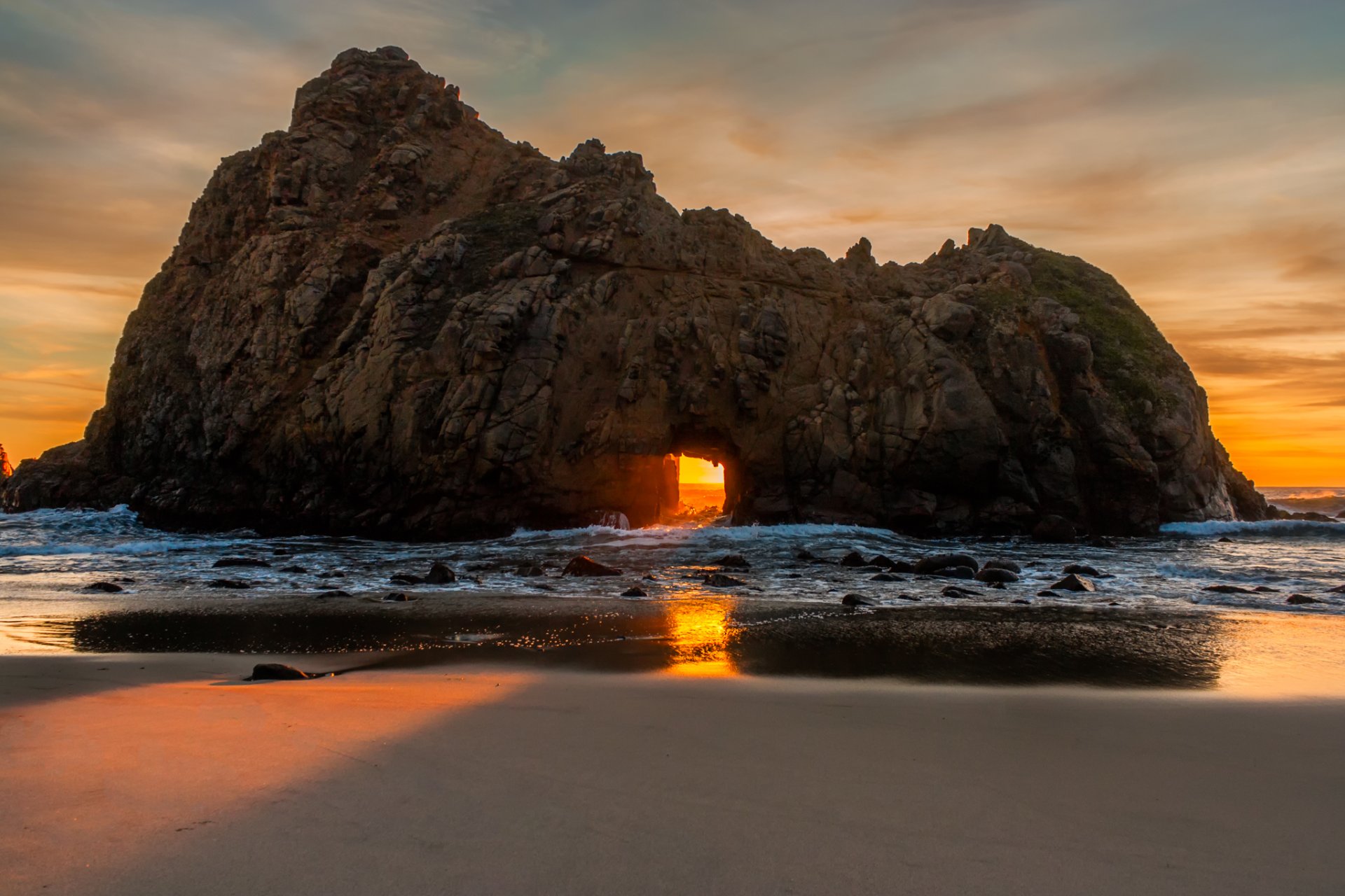 spiaggia pfeiffer beach big sur california usa sole tramonto