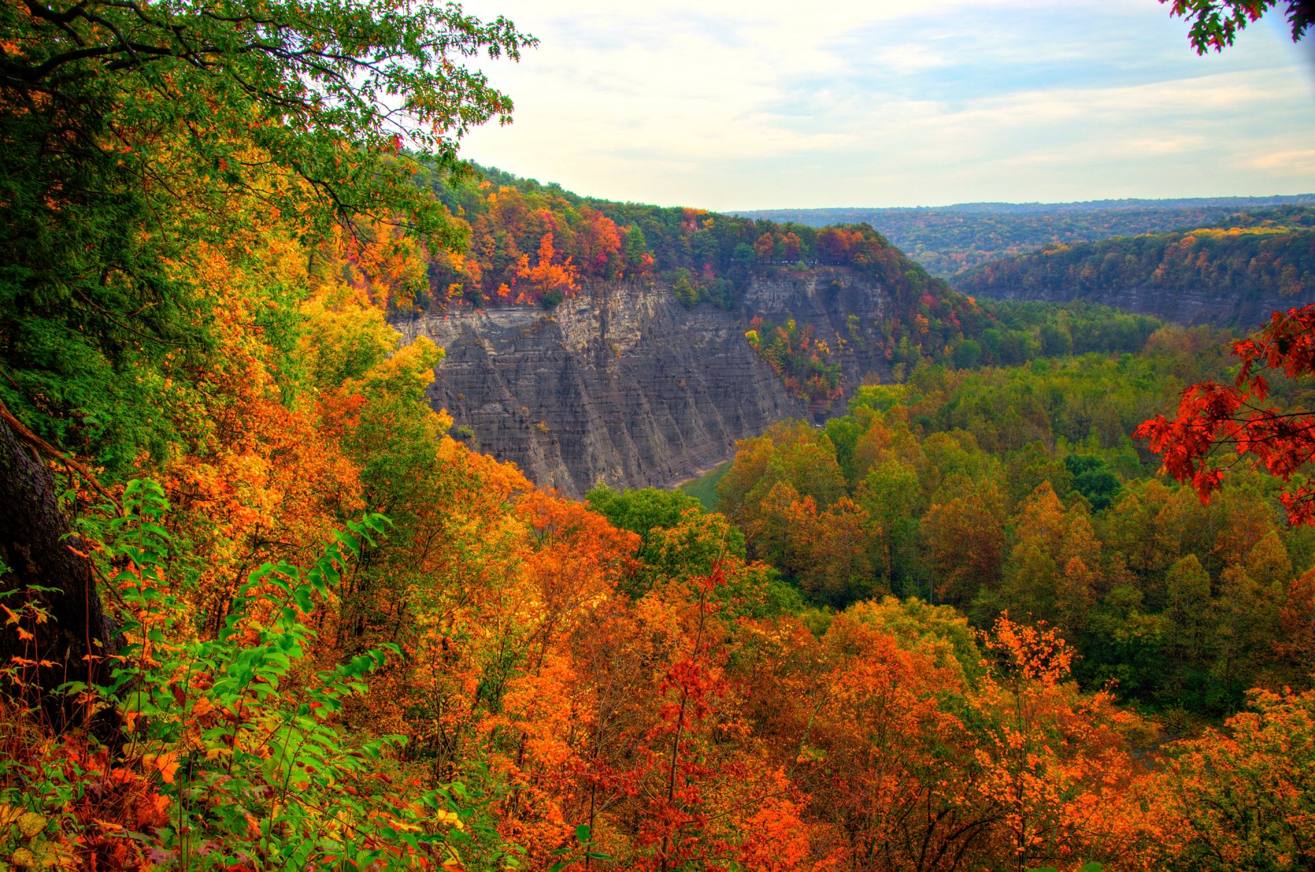 himmel berge wald bäume herbst