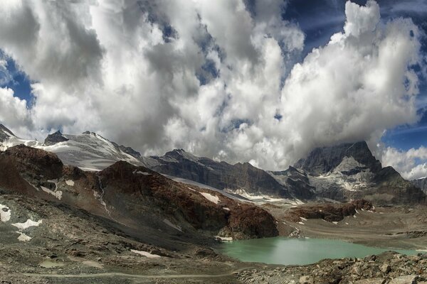 Góry jezioro niebo Szwajcaria