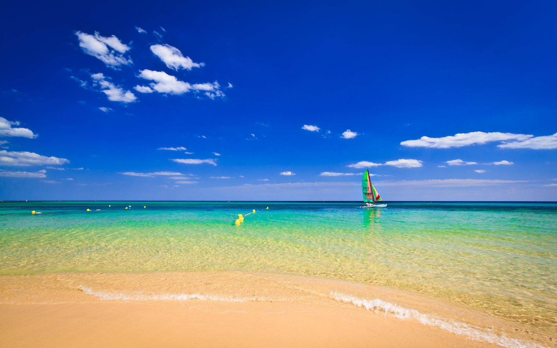 ozean strand sand bojen boot himmel wolken horizont