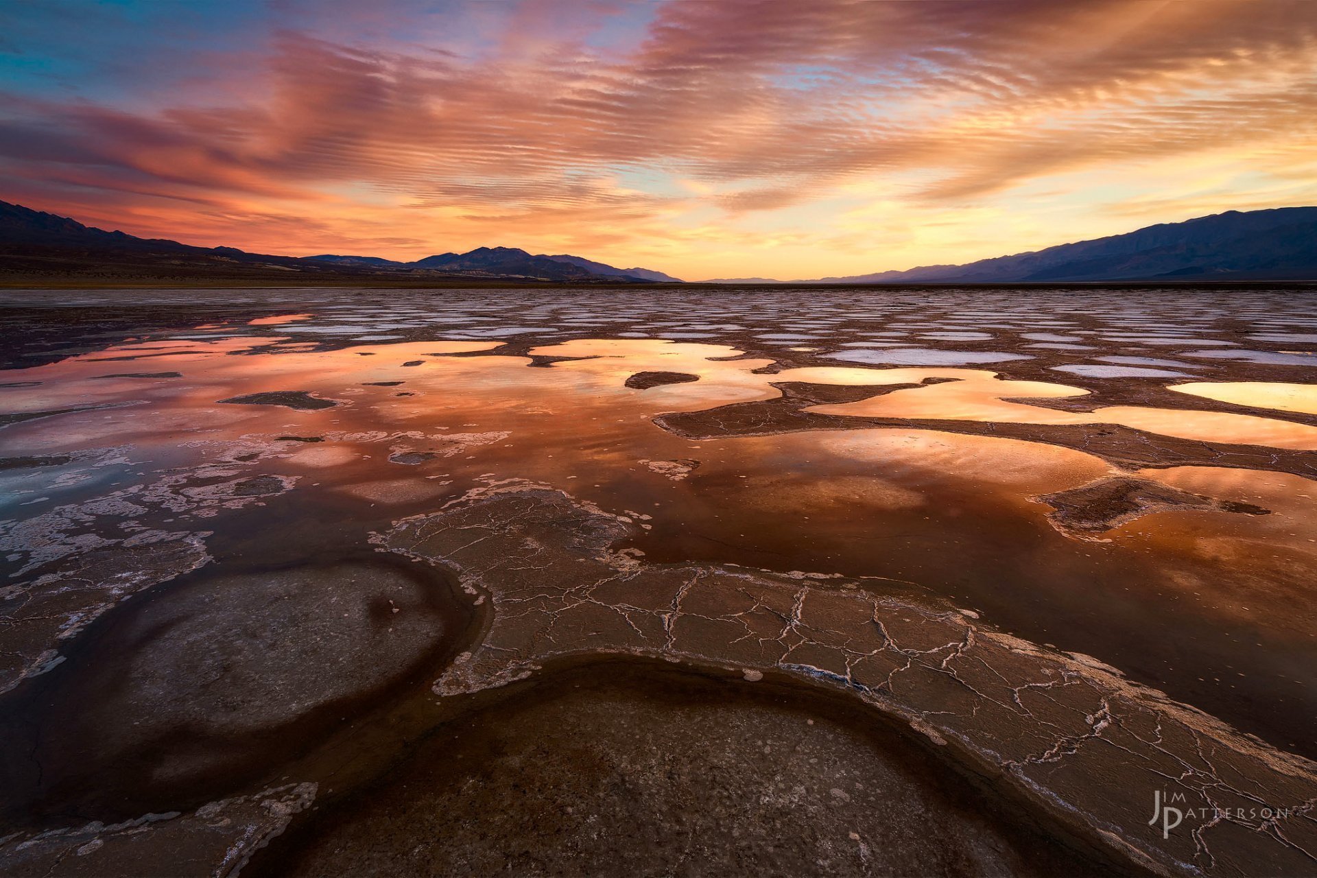 vallée de la mort désert eau ciel soir