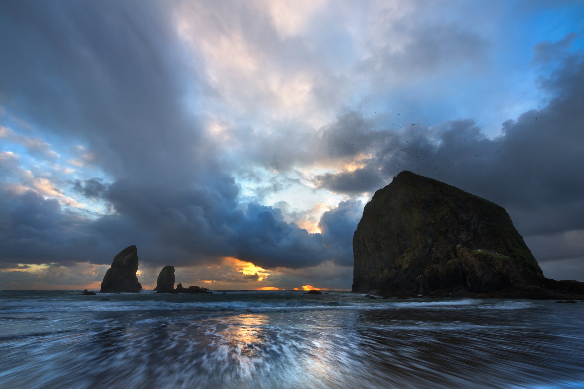 cannon beach oregon küste strand klippen dämmerung