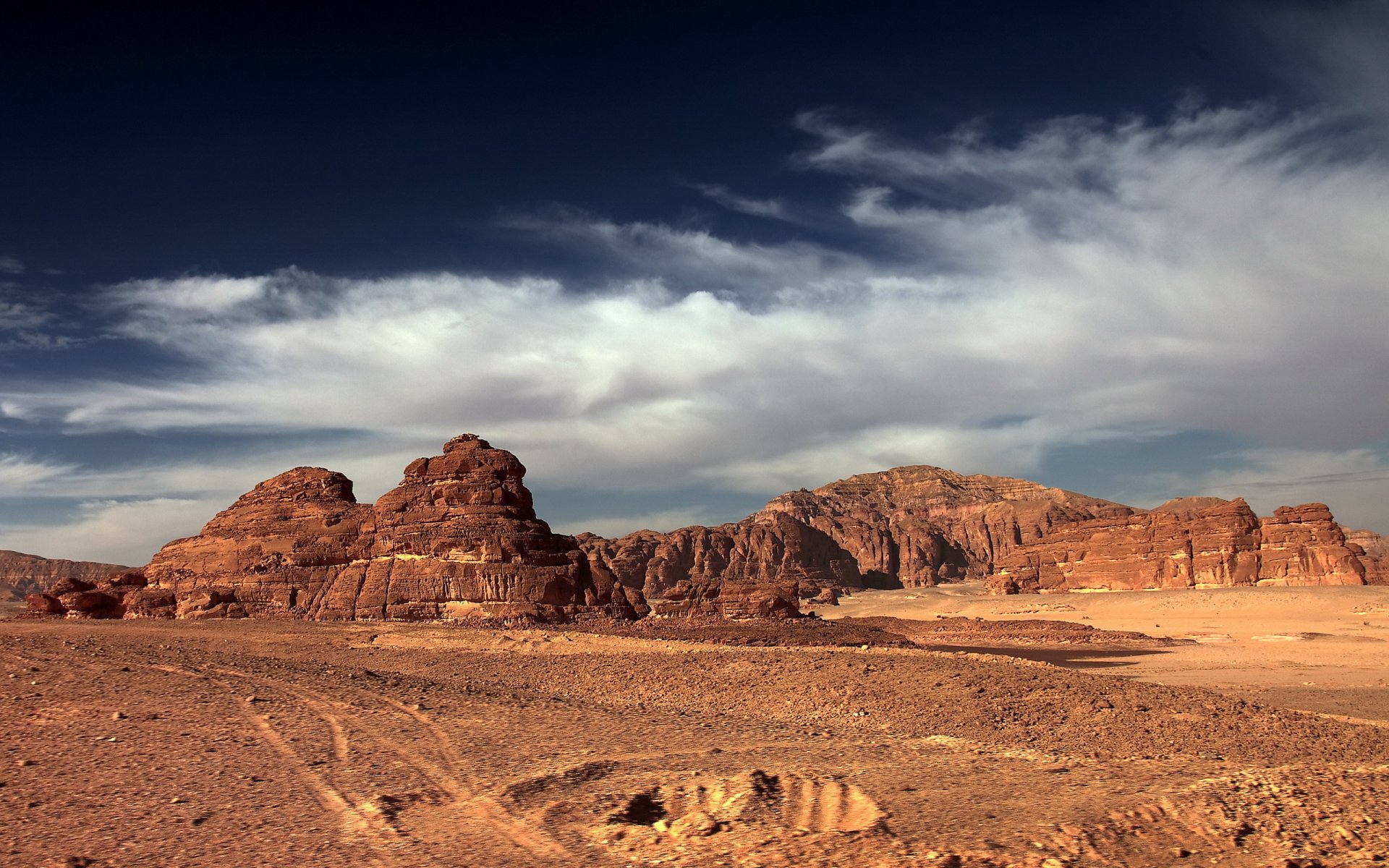 montagnes ciel paysage