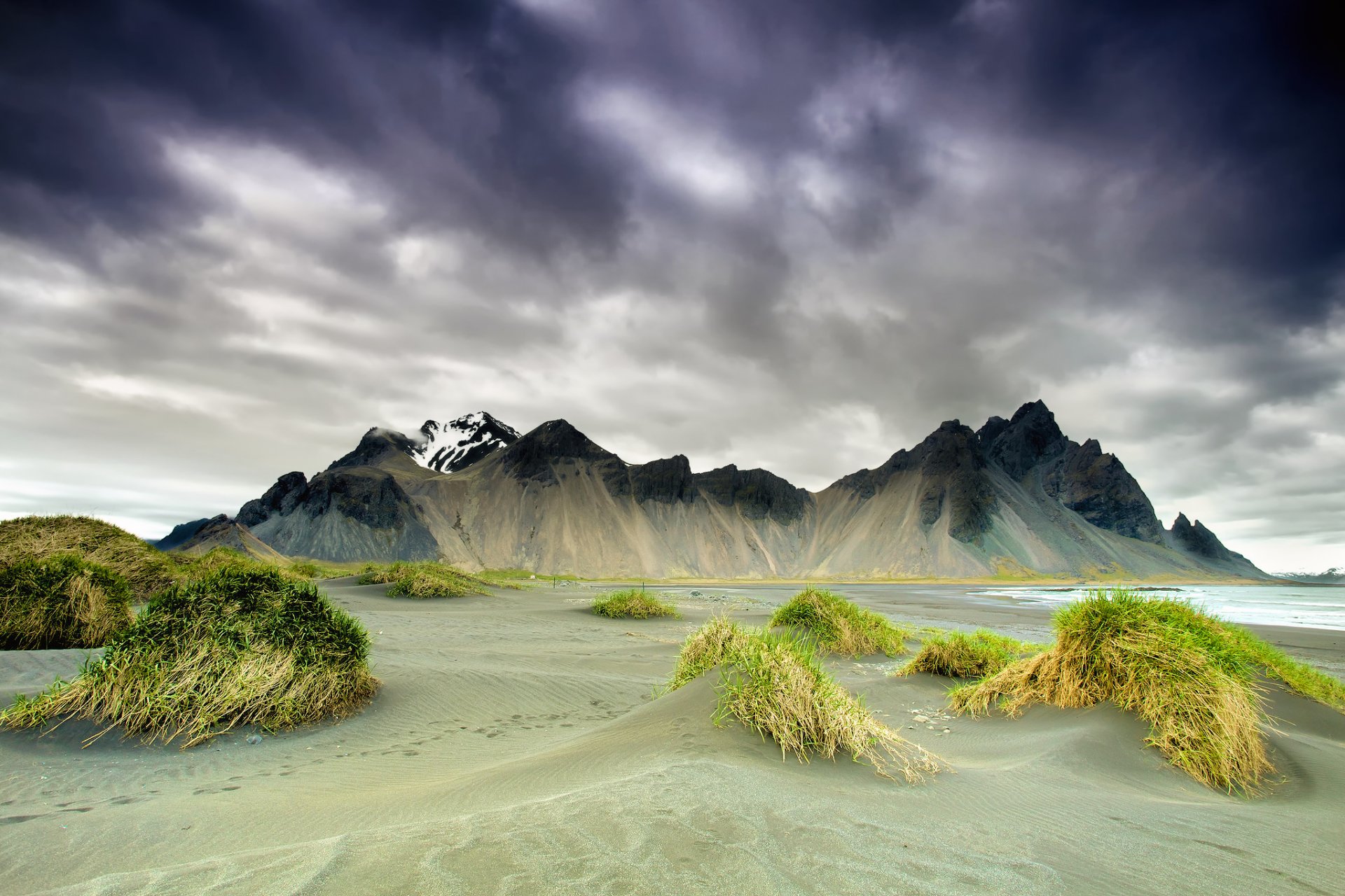 island kap stocksnes berge frühling