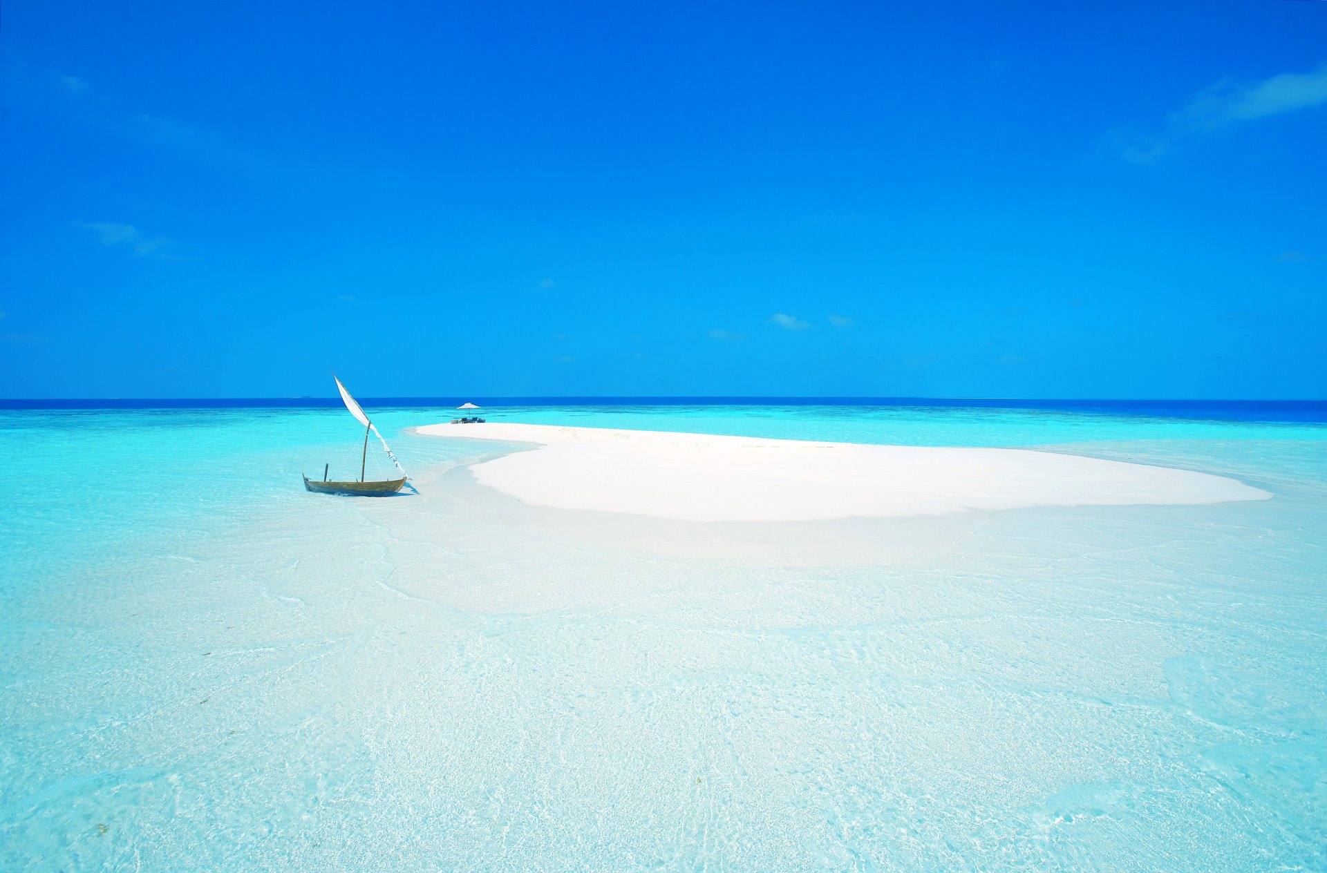 himmel meer ozean malediven insel sand strand boot segel regenschirm sessel