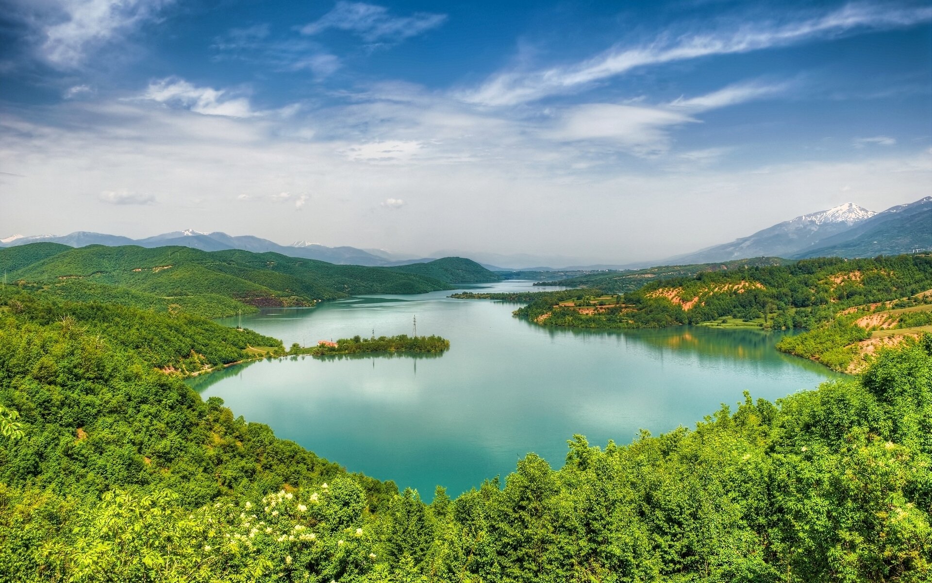 lago debarsko macedonia lago debar montañas bosque panorama