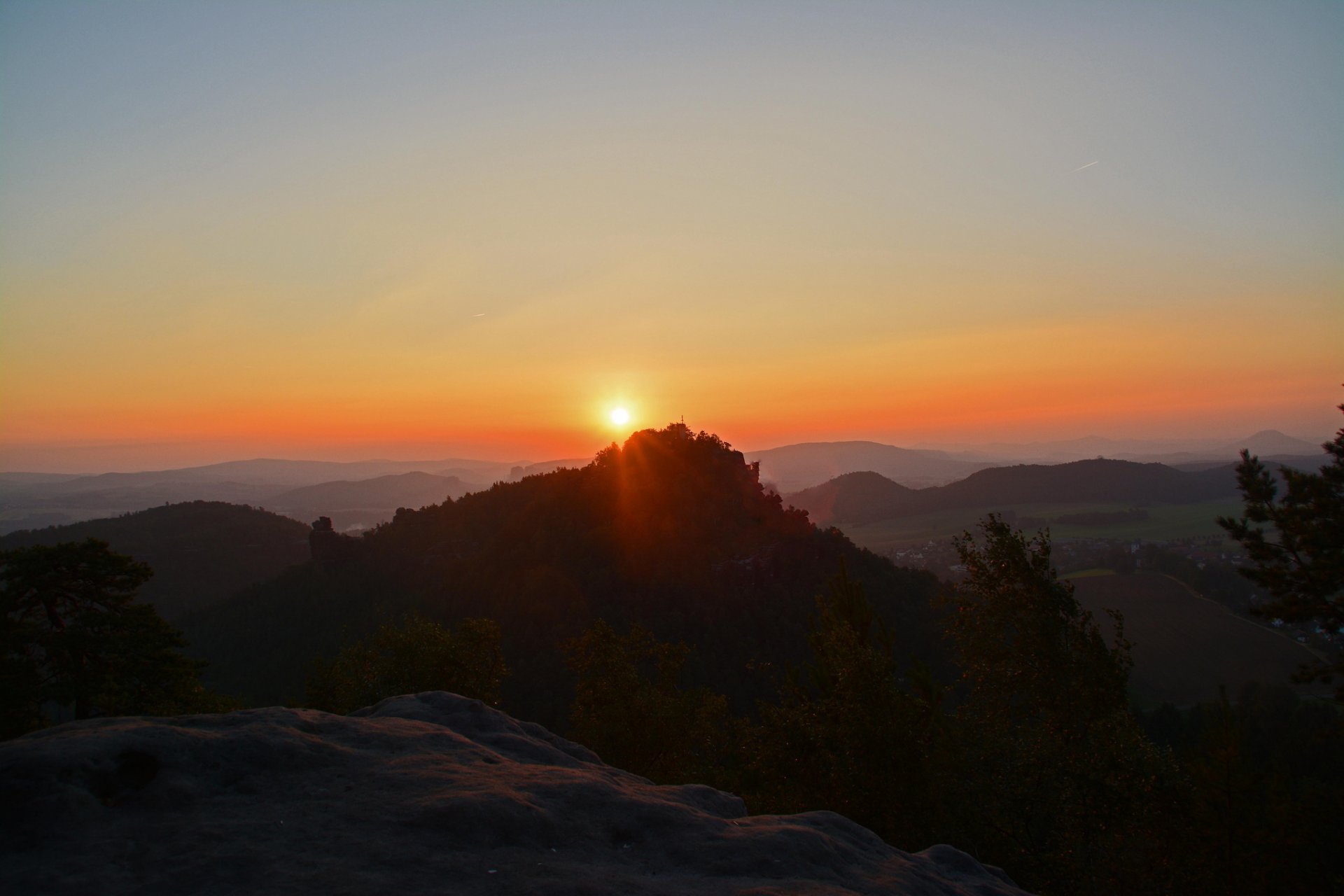mountain sun dawn