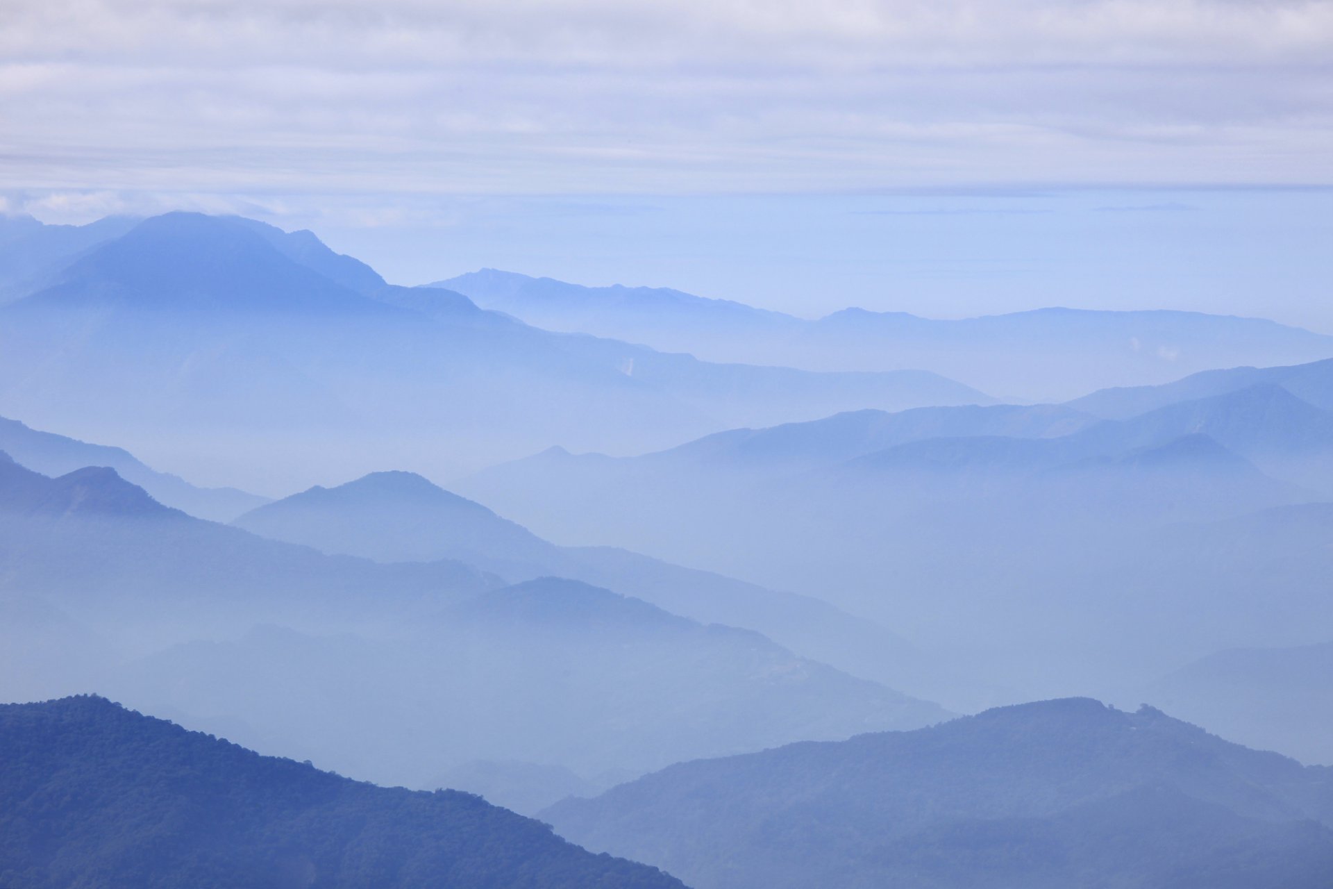 blick hügel nebel wolken