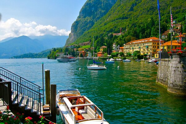 Yacht on the shores of Lake Italy