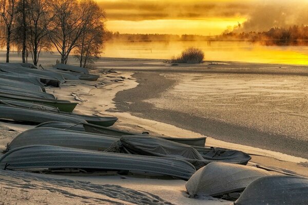Berglandschaft im Winterschnee